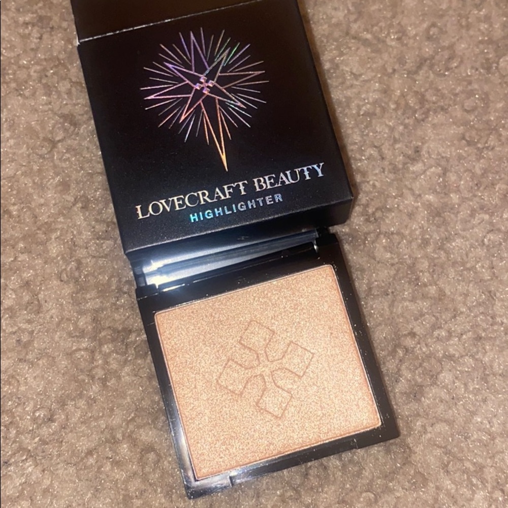 New/unused Lovecraft Beauty Highlighter “Borealis”